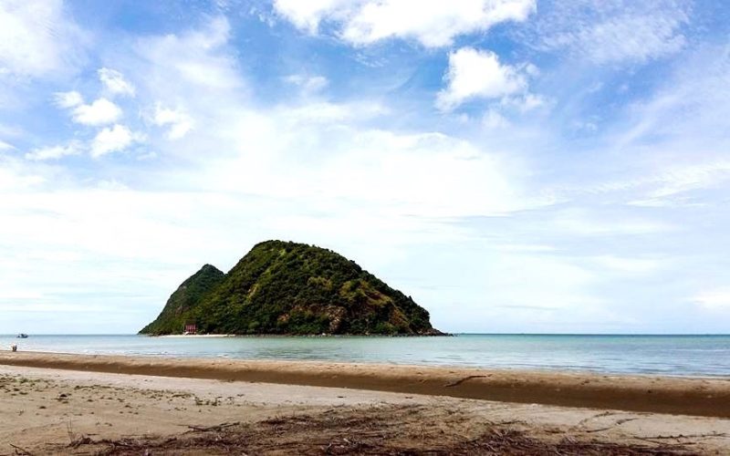 The Best Incredible Island! Koh Nom Sao เกาะนมสาว Amazing Experience 10/10 koh nom sao