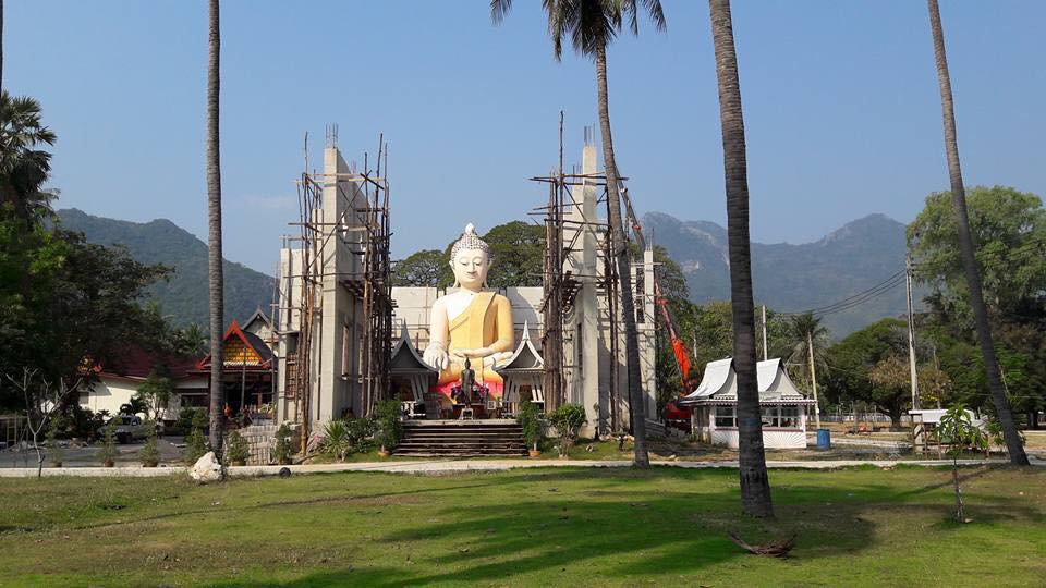 Wat Phu Noi วัดพุน้อย: The Best Amazing Hidden Temple 10/10 wat phu noi sam roi yot
