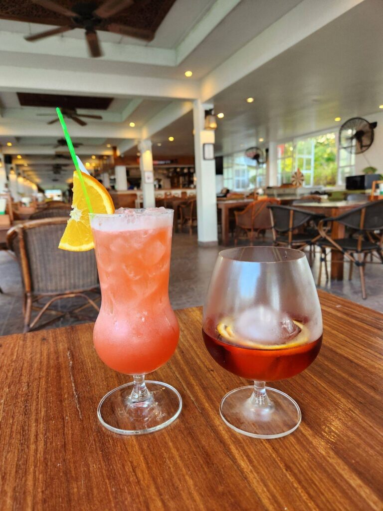 Loma cafe สามร้อยยอด: The Best Amazing Iconic 10/10 loma cafe4